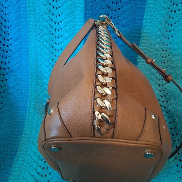 Michael Kors Large Alanis Soft Pebbled Leather Shoulder Bag - Picture 8 of 16